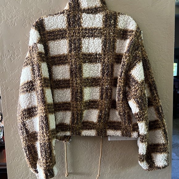 HYFVE Juniors sherpa jacket plaid camel brown off white size Large - Picture 8 of 14